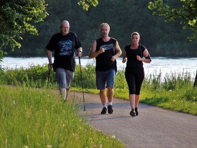 walk-g46c156565_1920